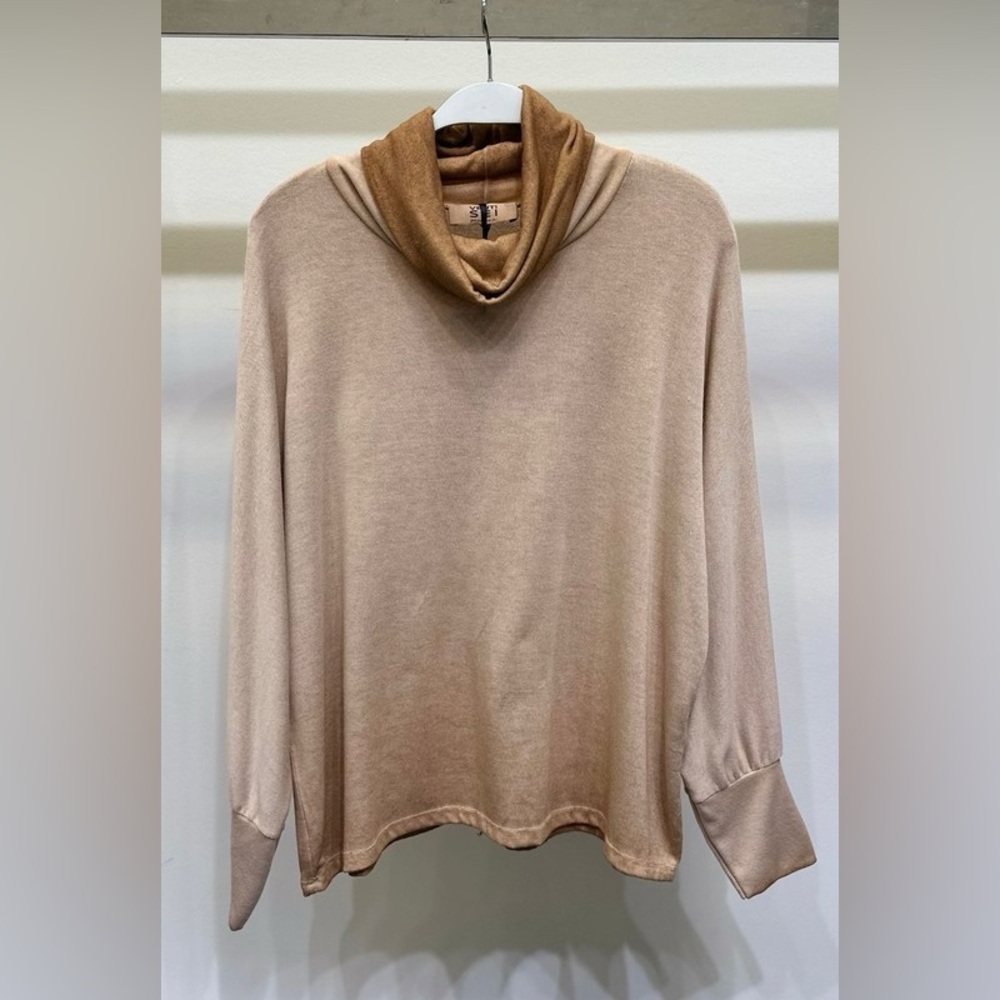 (80572-CML) TURTLE NECK LONG SLEEVE LIGHT KNIT TOP